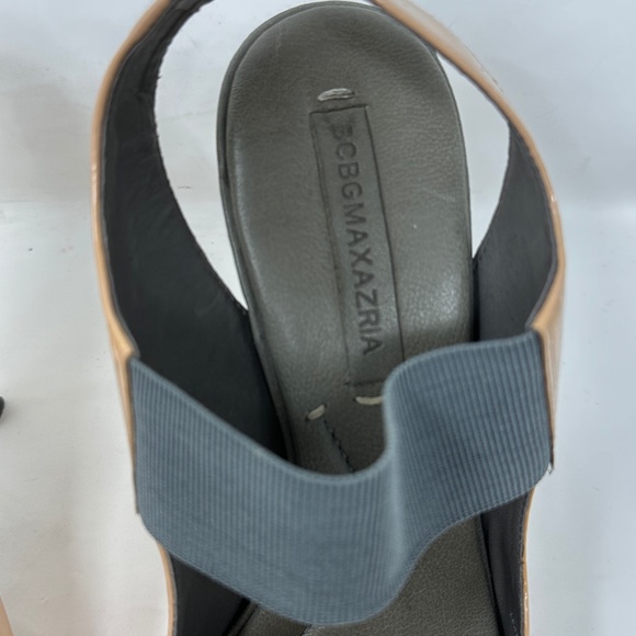 BCBG MaxAzria Tan Patent Leather Peep Toe Elastic Strap Heels - Picture 4 of 6
